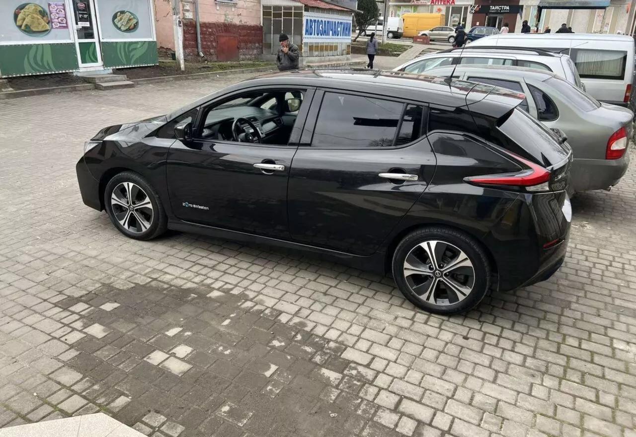Nissan Leaf  40 kWh 2018thumbnail141