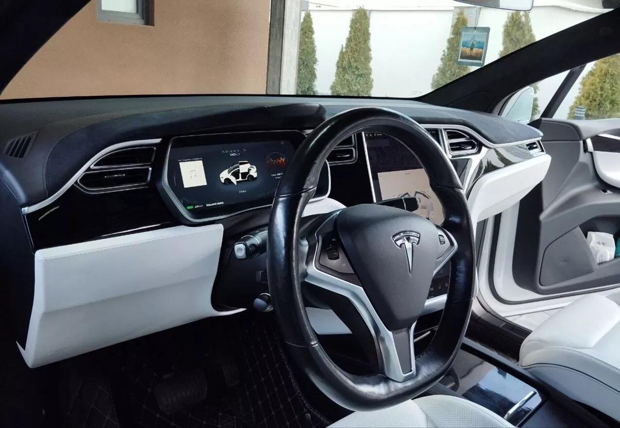 Tesla Model X  90 kWh 201631