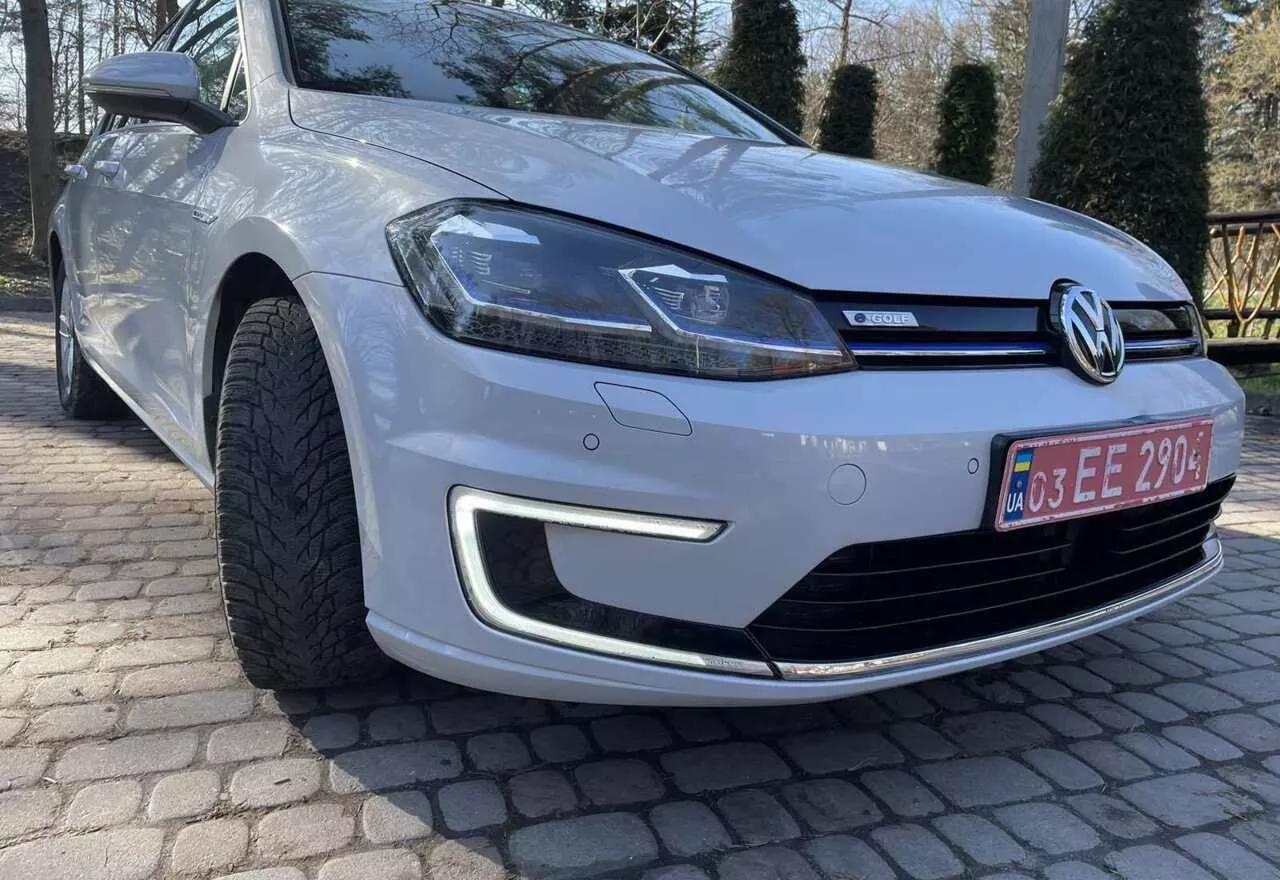 Volkswagen e-Golf  36 kWh 201711