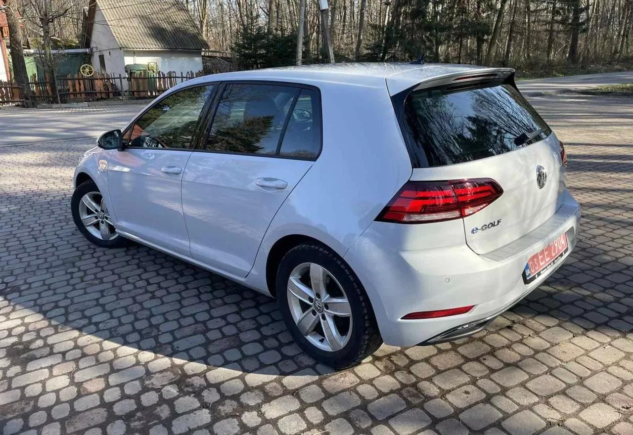 Volkswagen e-Golf  36 kWh 2017thumbnail141