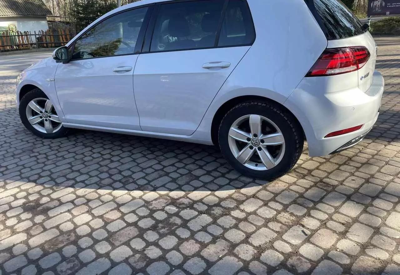 Volkswagen e-Golf  36 kWh 2017171