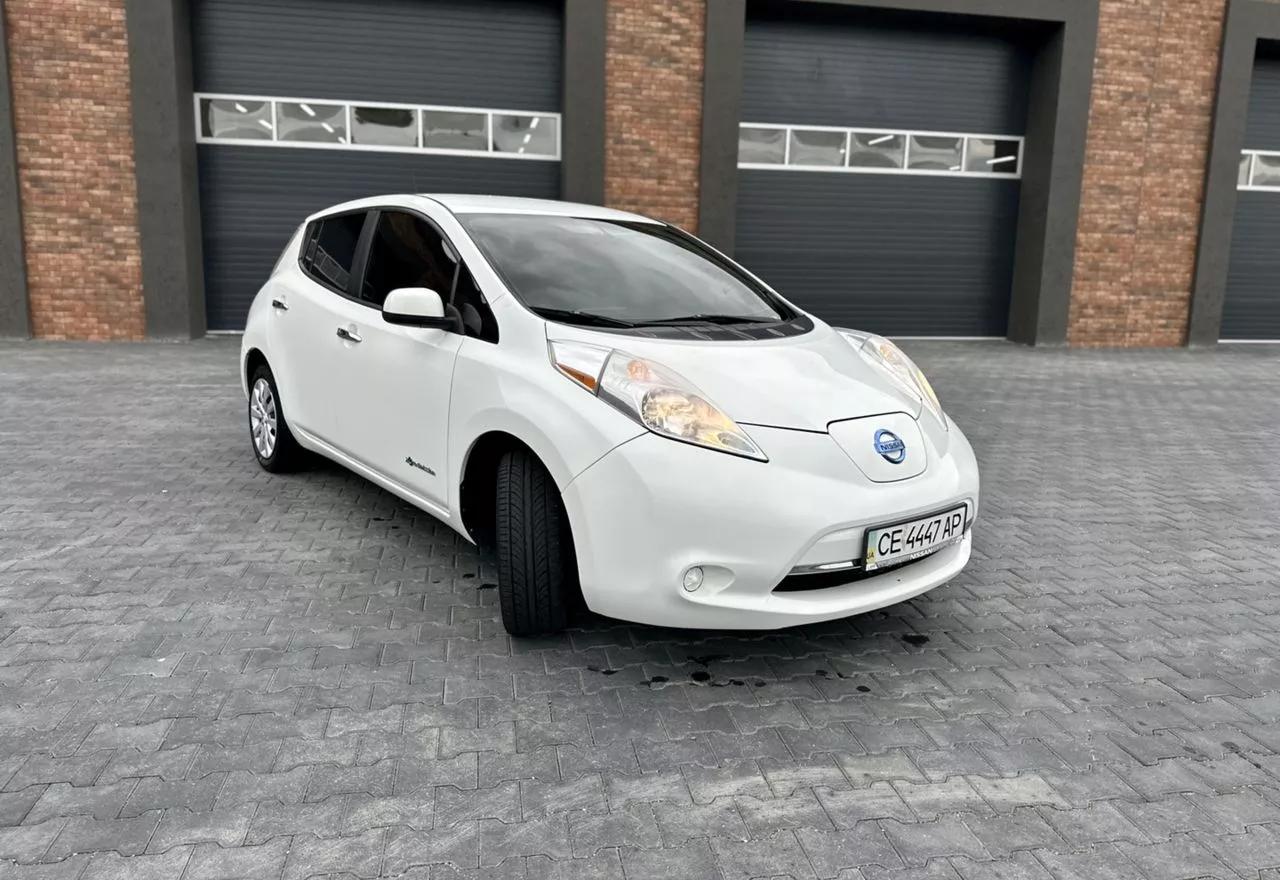 Nissan Leaf  24 kWh 2015thumbnail11