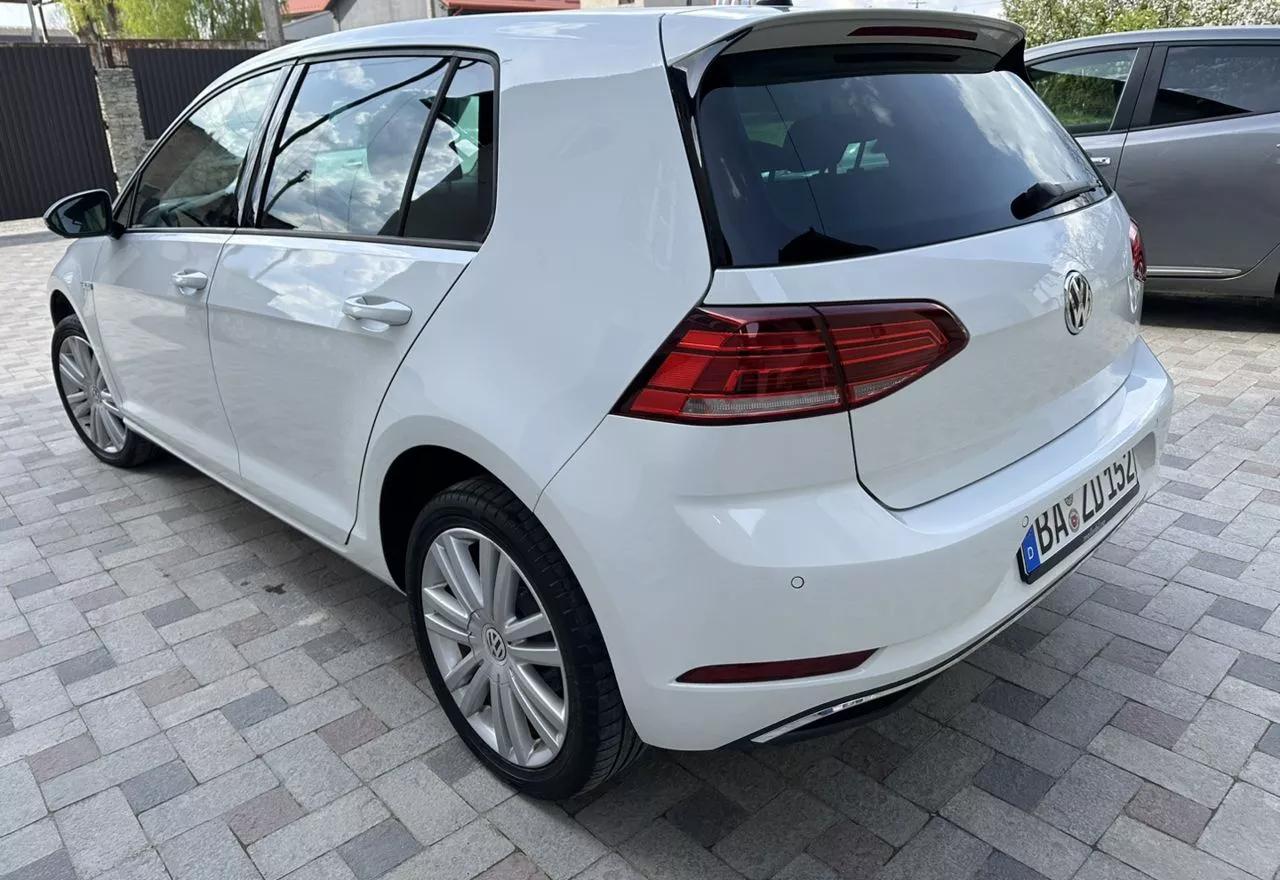 Volkswagen e-Golf  36 kWh 201871