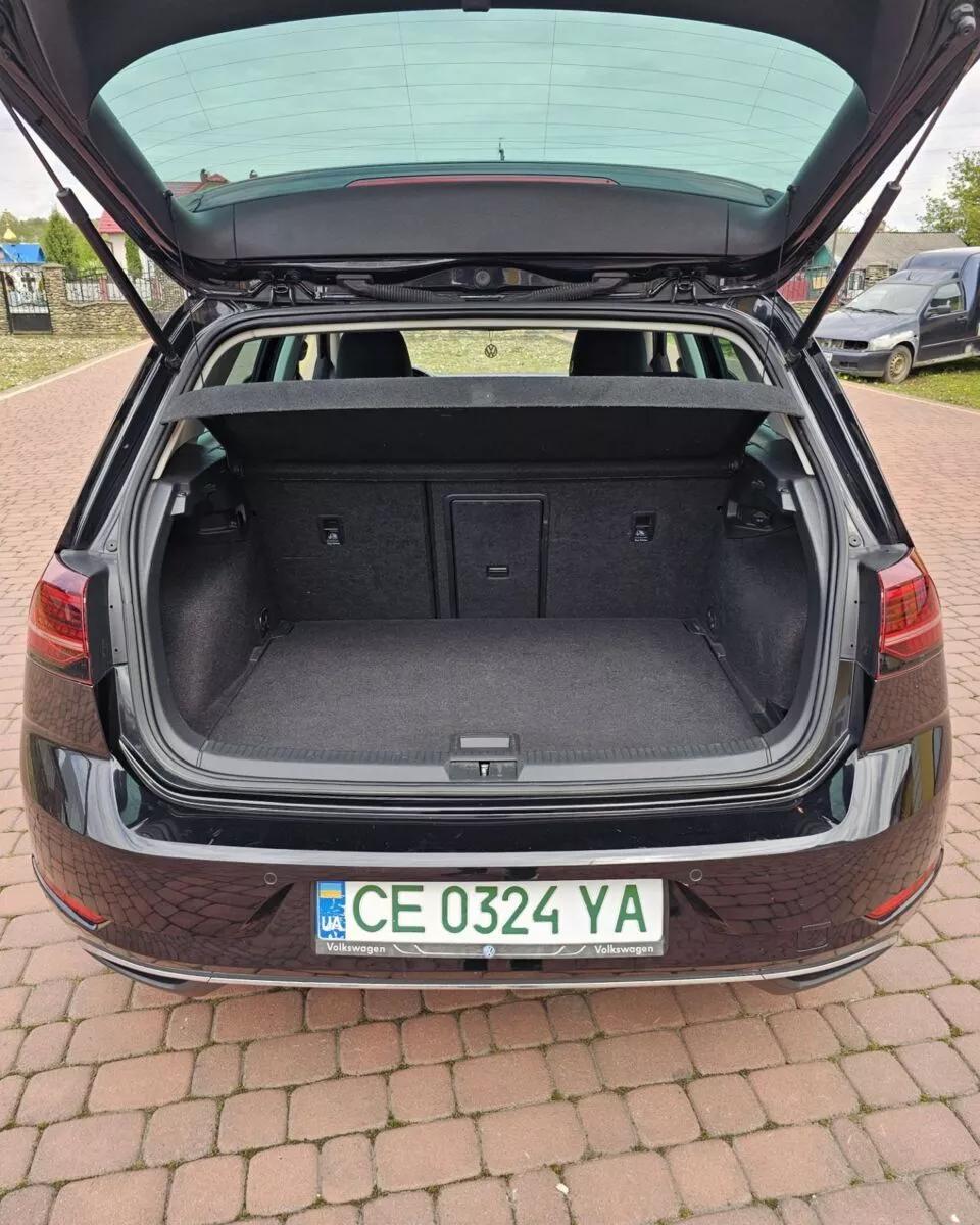 Volkswagen e-Golf  36 kWh 2019thumbnail261