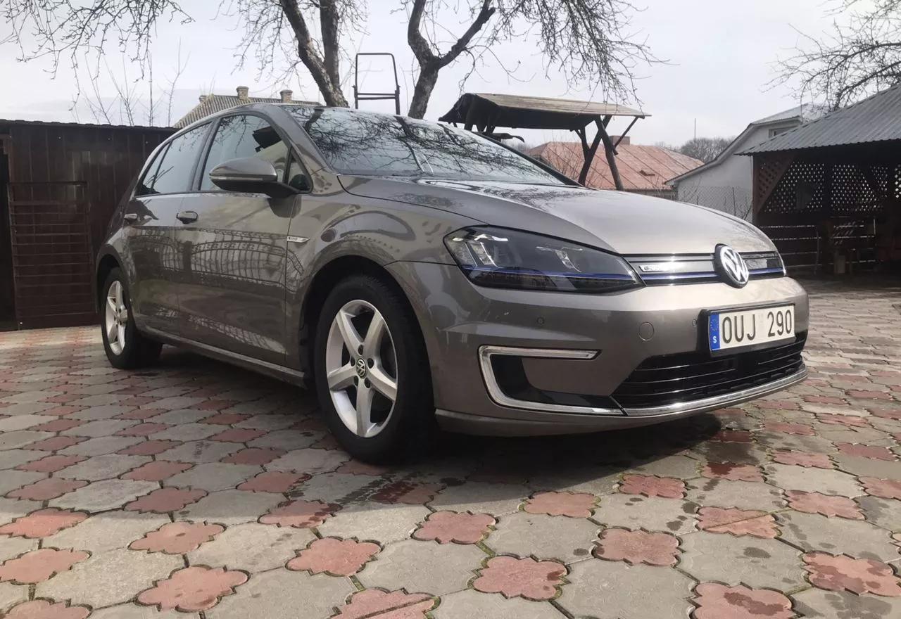 Volkswagen e-Golf  24 kWh 2015thumbnail71