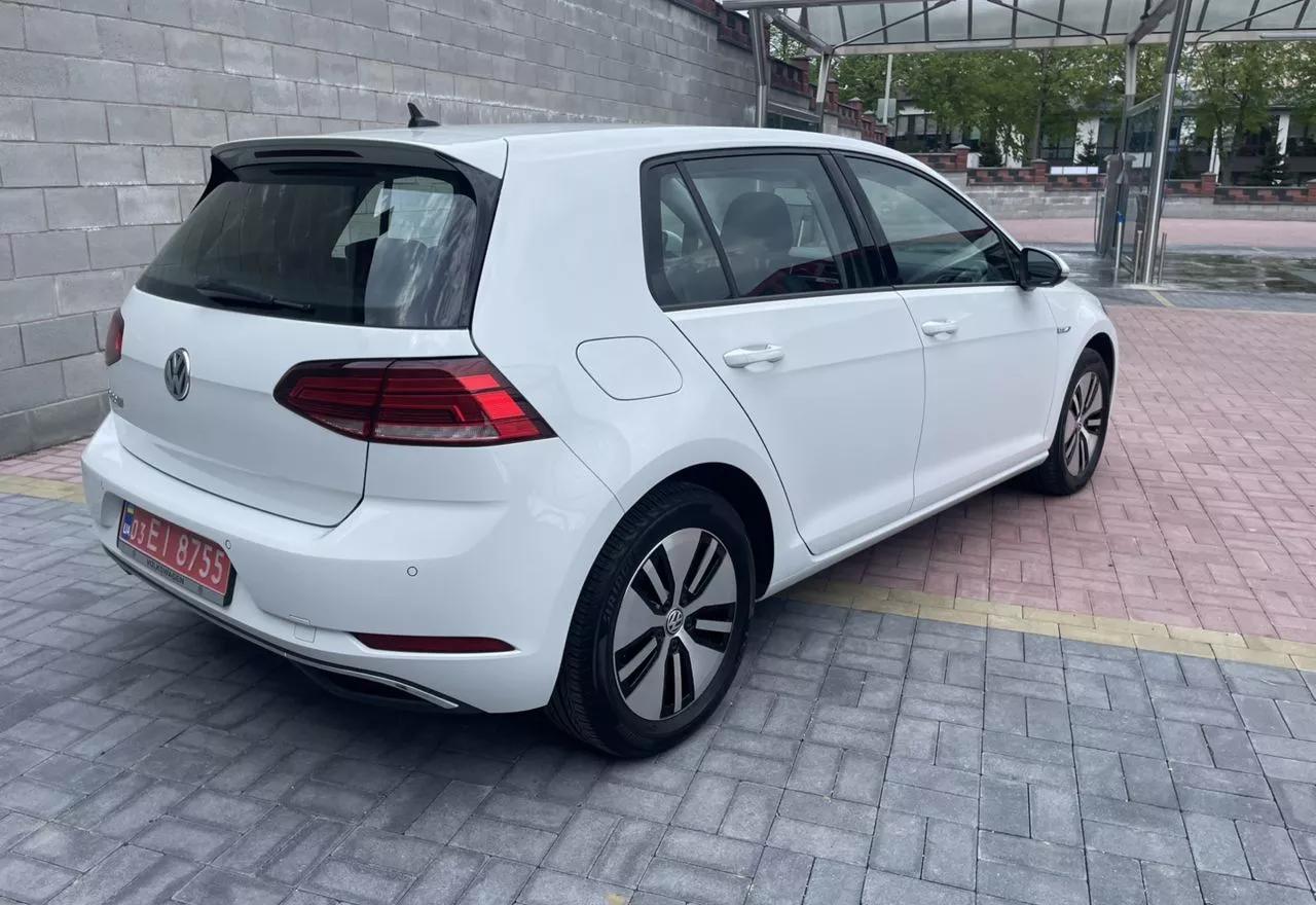 Volkswagen e-Golf  2020thumbnail141