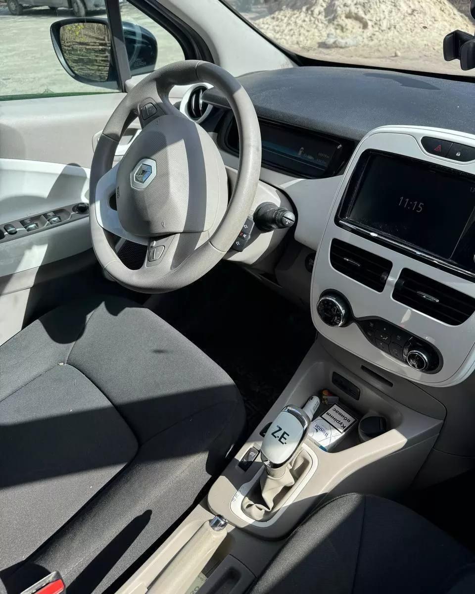 Renault ZOE  2015101