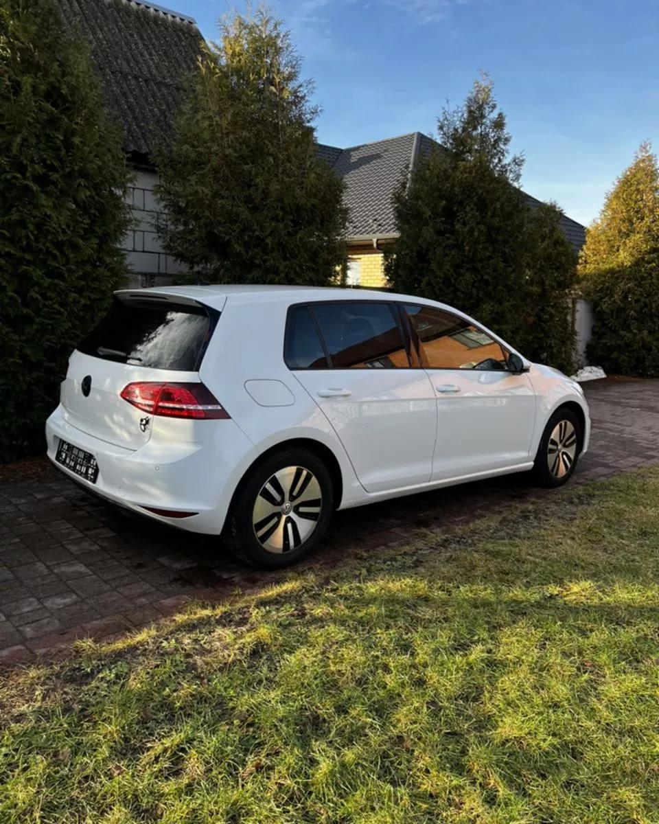 Volkswagen e-Golf  24 kWh 2015151