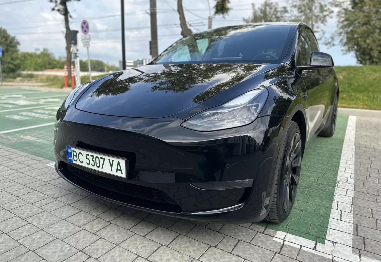 Tesla Model Y  80.5 kWh 2021thumbnail01