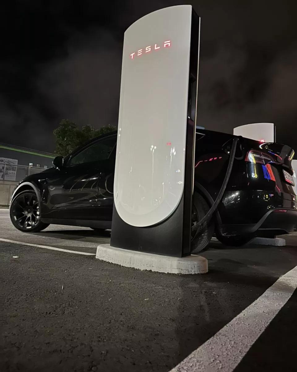 Tesla Model Y  80.5 kWh 2021thumbnail121