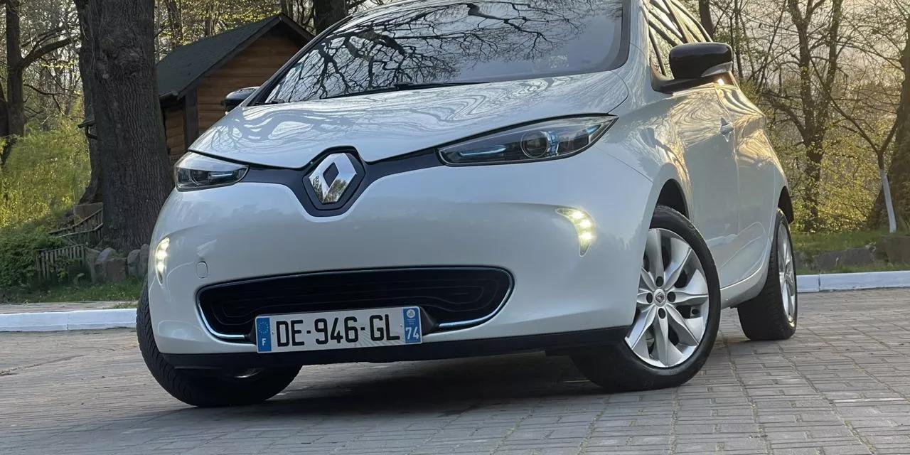 Renault ZOE  2015thumbnail171