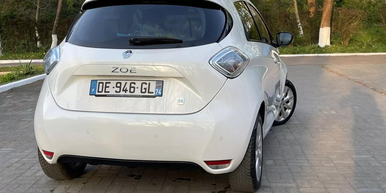 Renault ZOE  2015thumbnail241