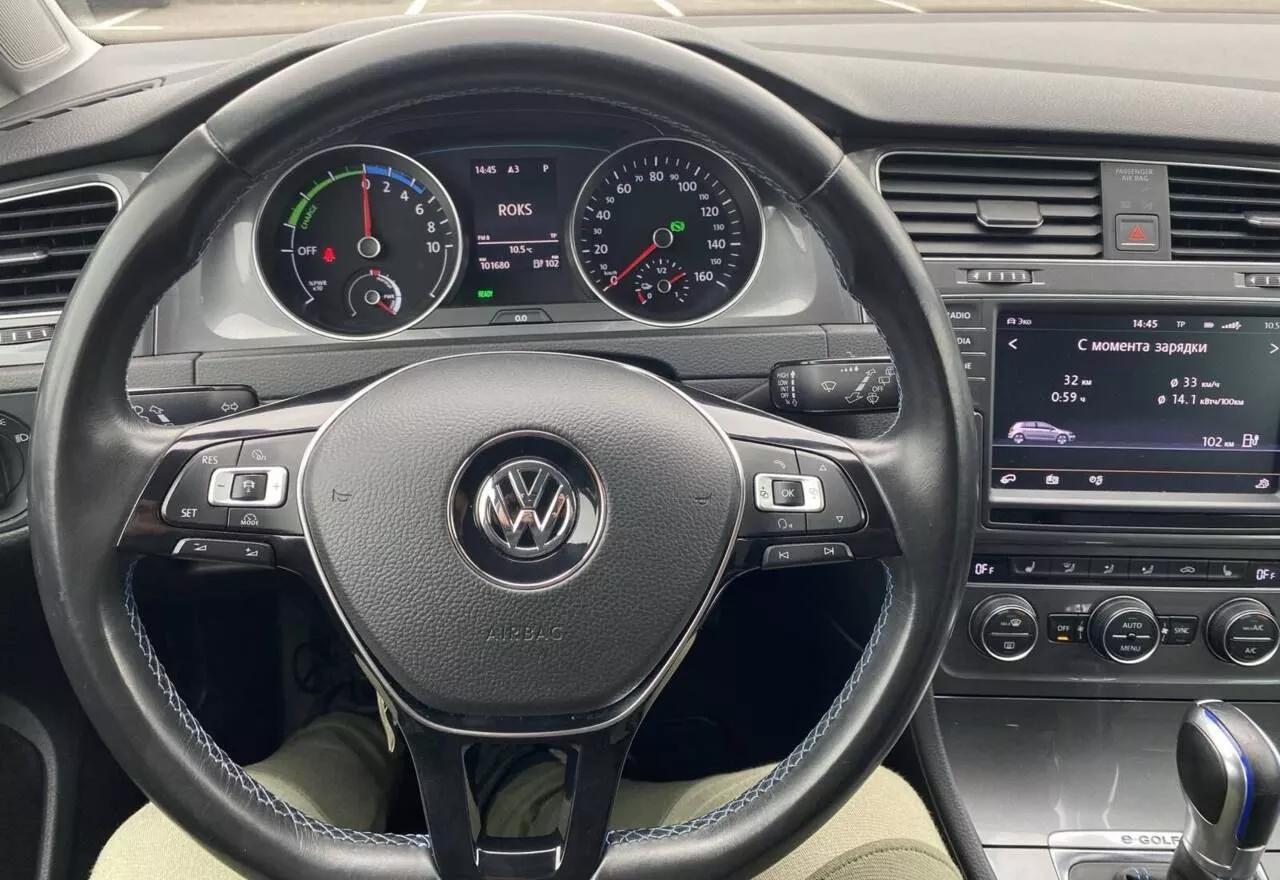 Volkswagen e-Golf  201421