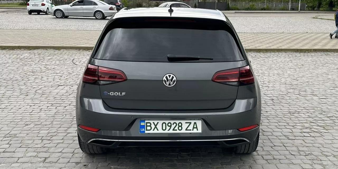 Volkswagen e-Golf  36 kWh 2018thumbnail61