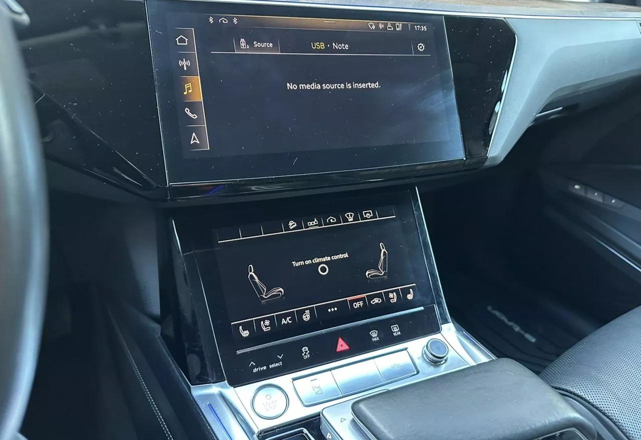 Audi E-tron  2019thumbnail151