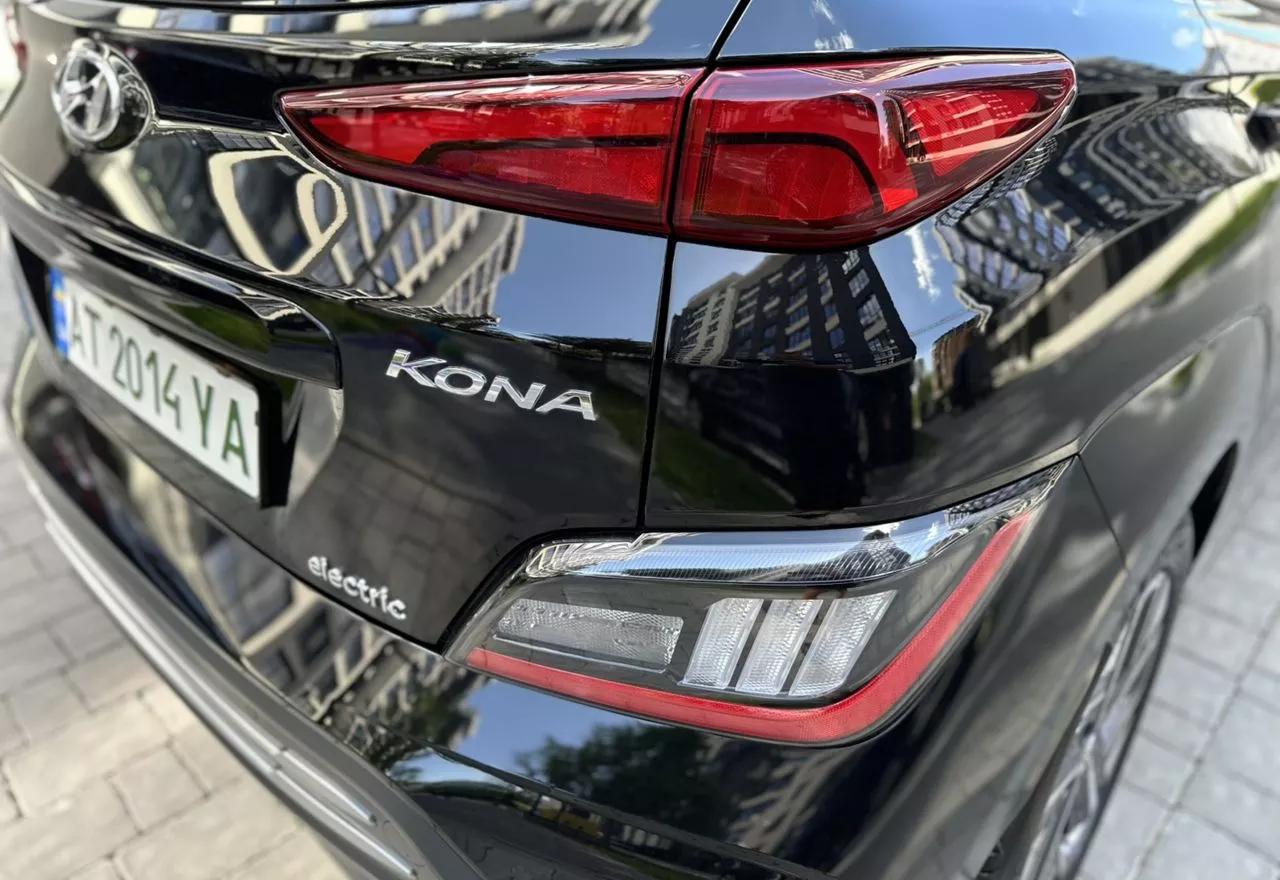 Hyundai Kona  67 kWh 2022181