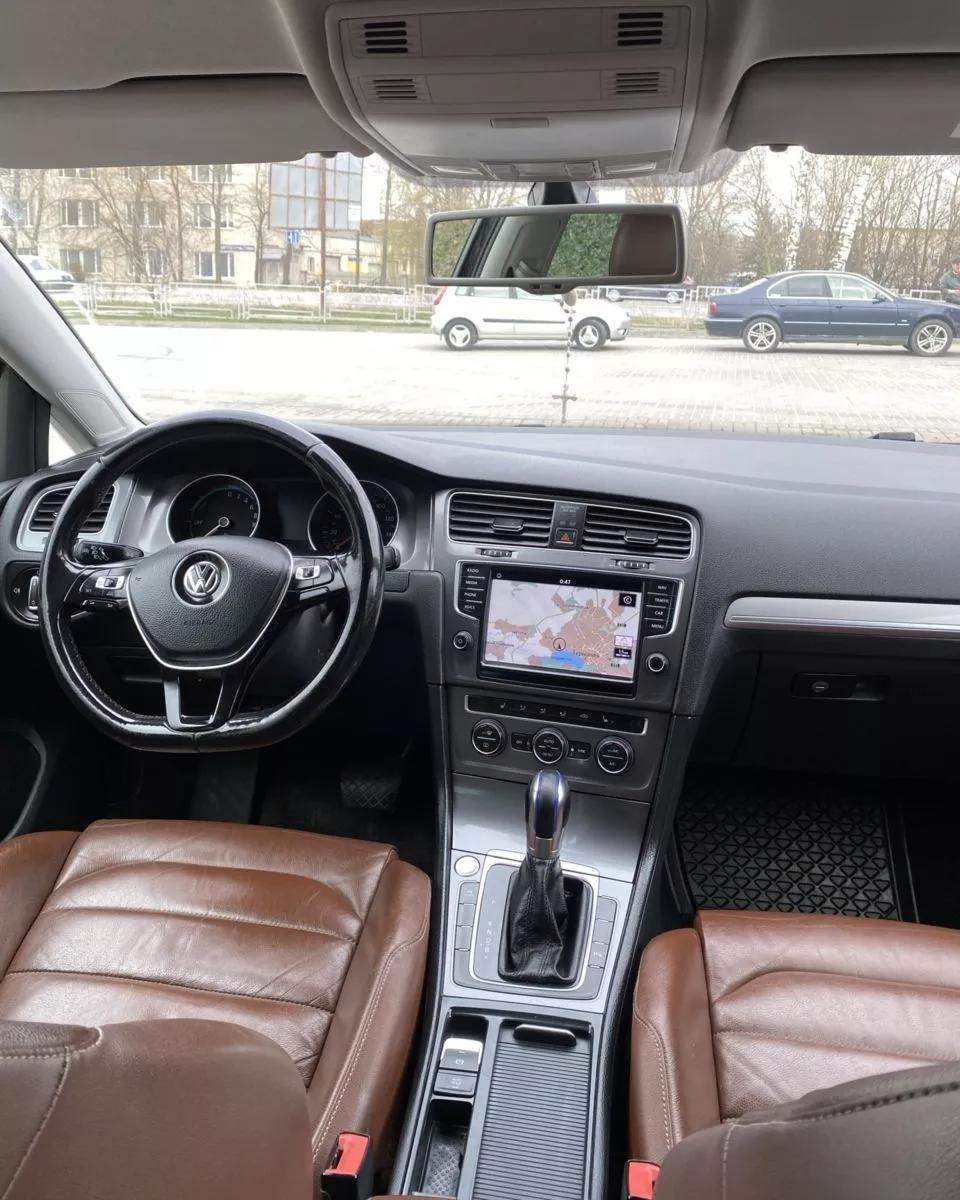 Volkswagen e-Golf  24 kWh 2015271