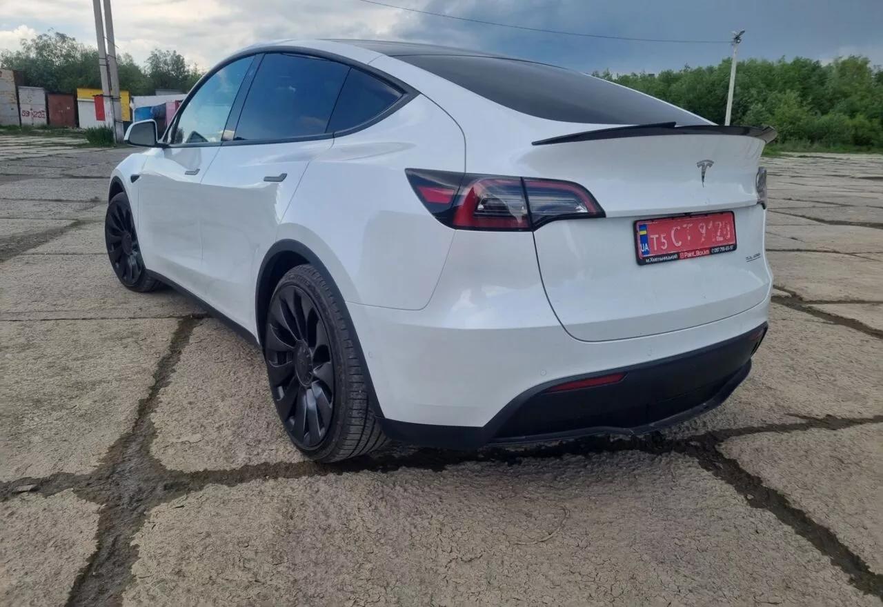 Tesla Model Y  82 kWh 202261