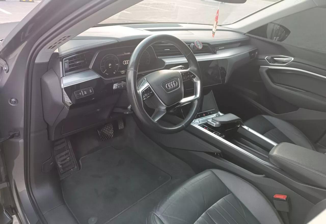 Audi E-tron  95 kWh 2020thumbnail131