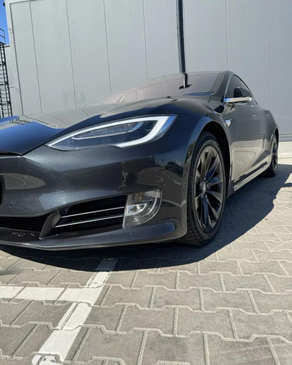 Tesla Model S  100 kWh 2018thumbnail41