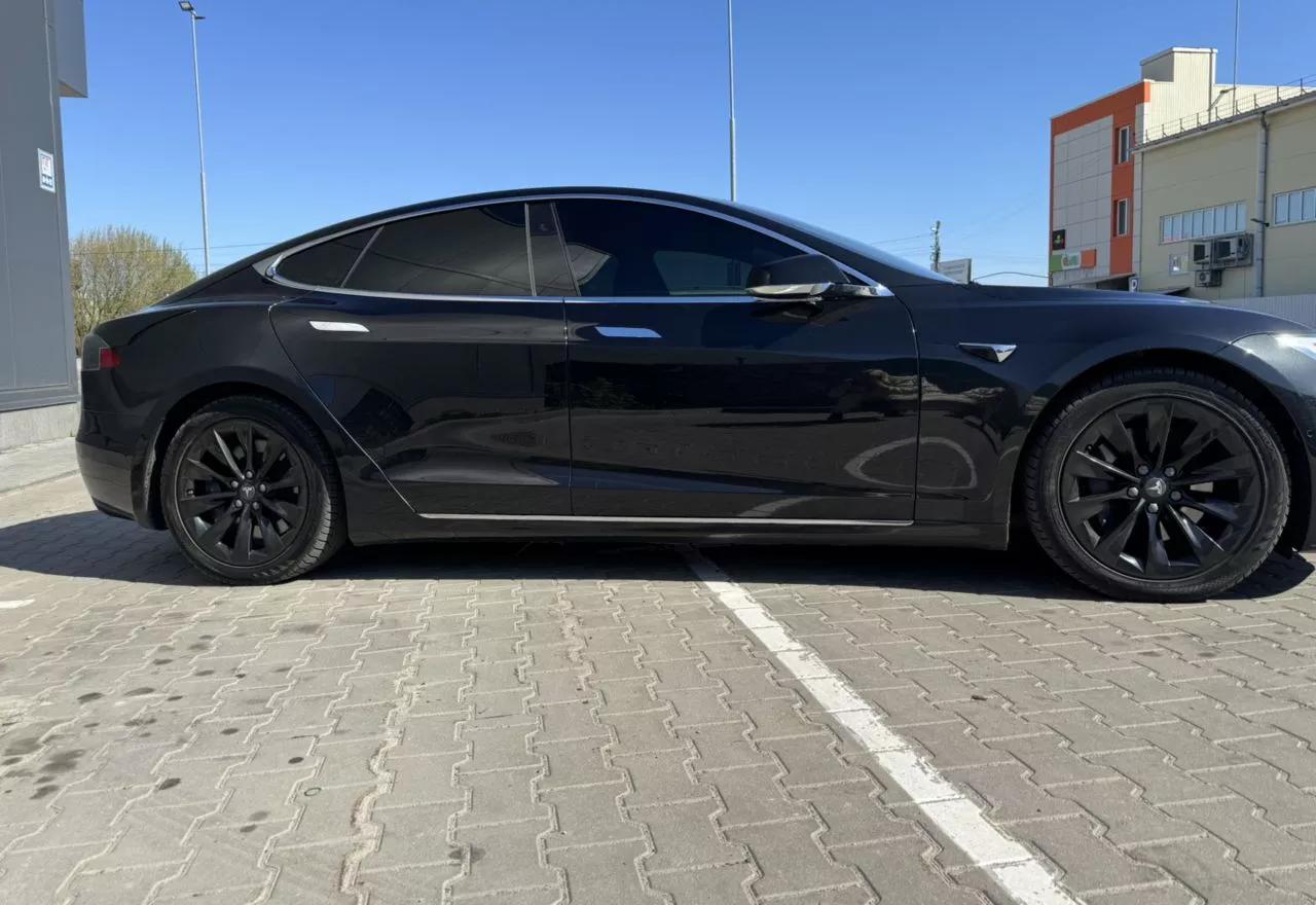 Tesla Model S  100 kWh 2018thumbnail211