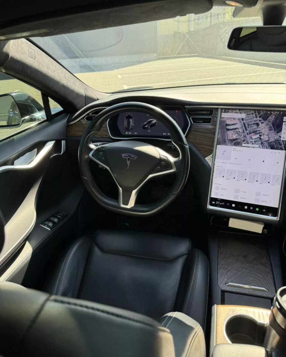 Tesla Model S  100 kWh 2018231