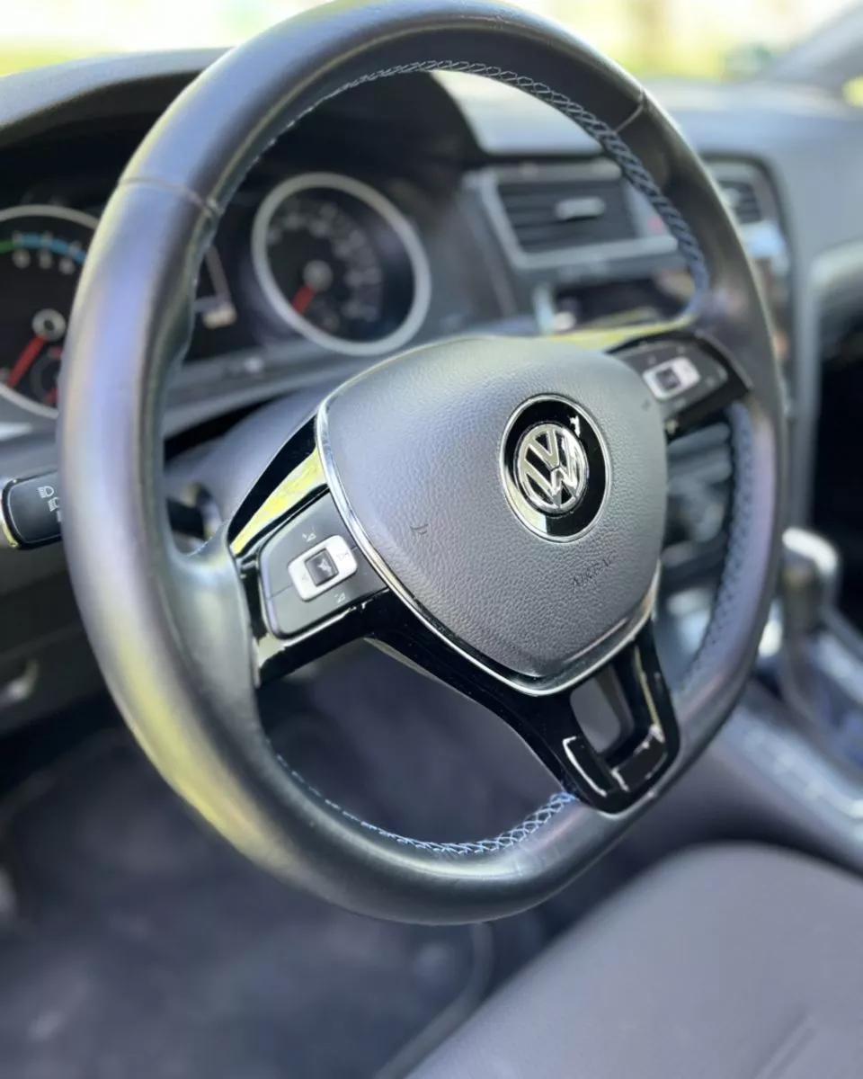Volkswagen e-Golf  36 kWh 2020thumbnail41