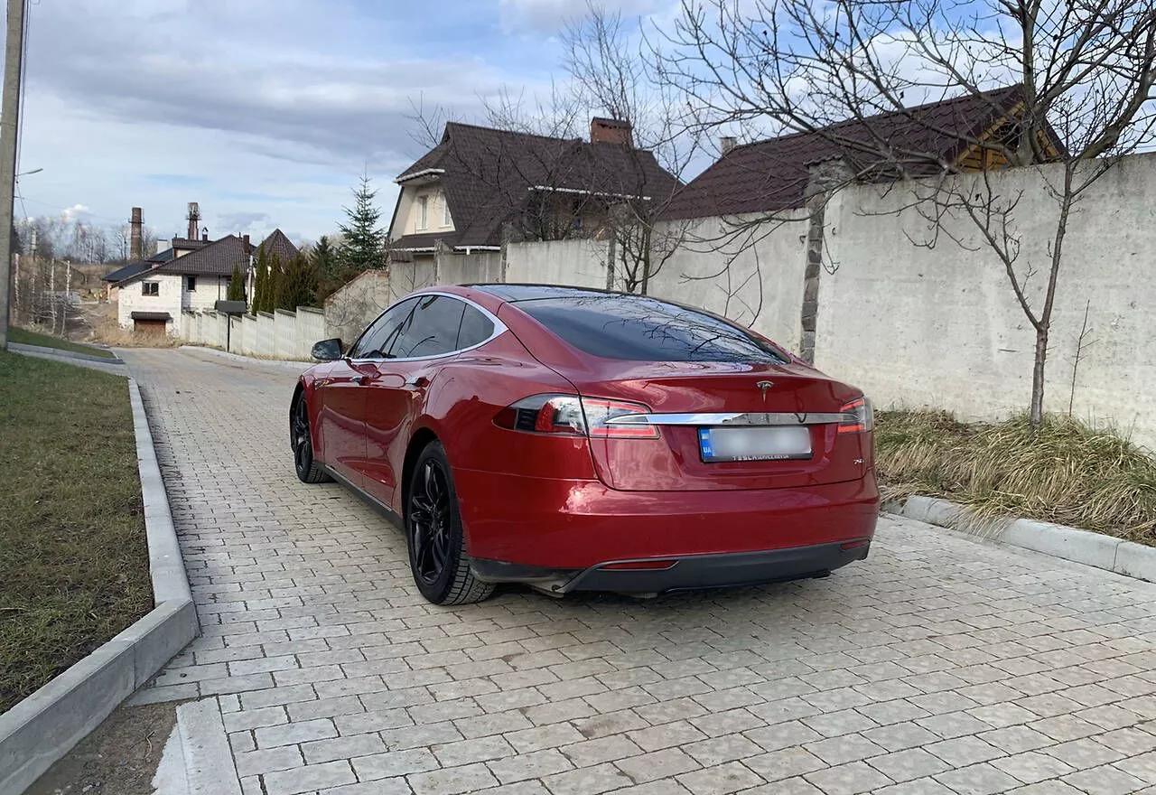 Tesla Model S  70 kWh 201531