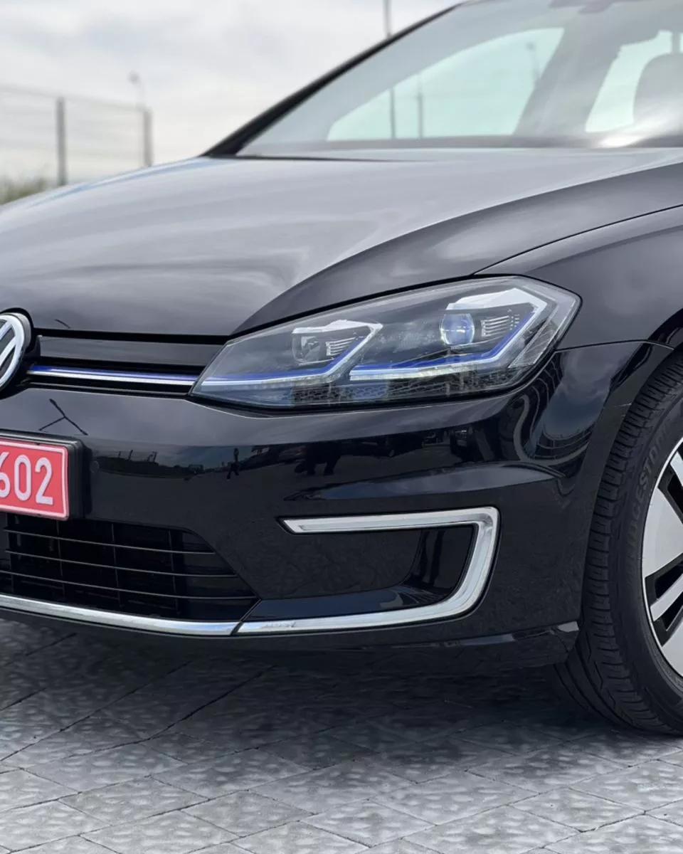 Volkswagen e-Golf  36 kWh 2018thumbnail41