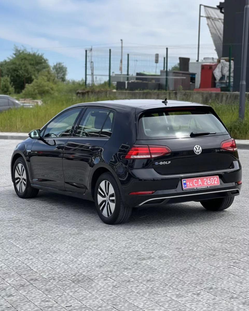 Volkswagen e-Golf  36 kWh 2018thumbnail71