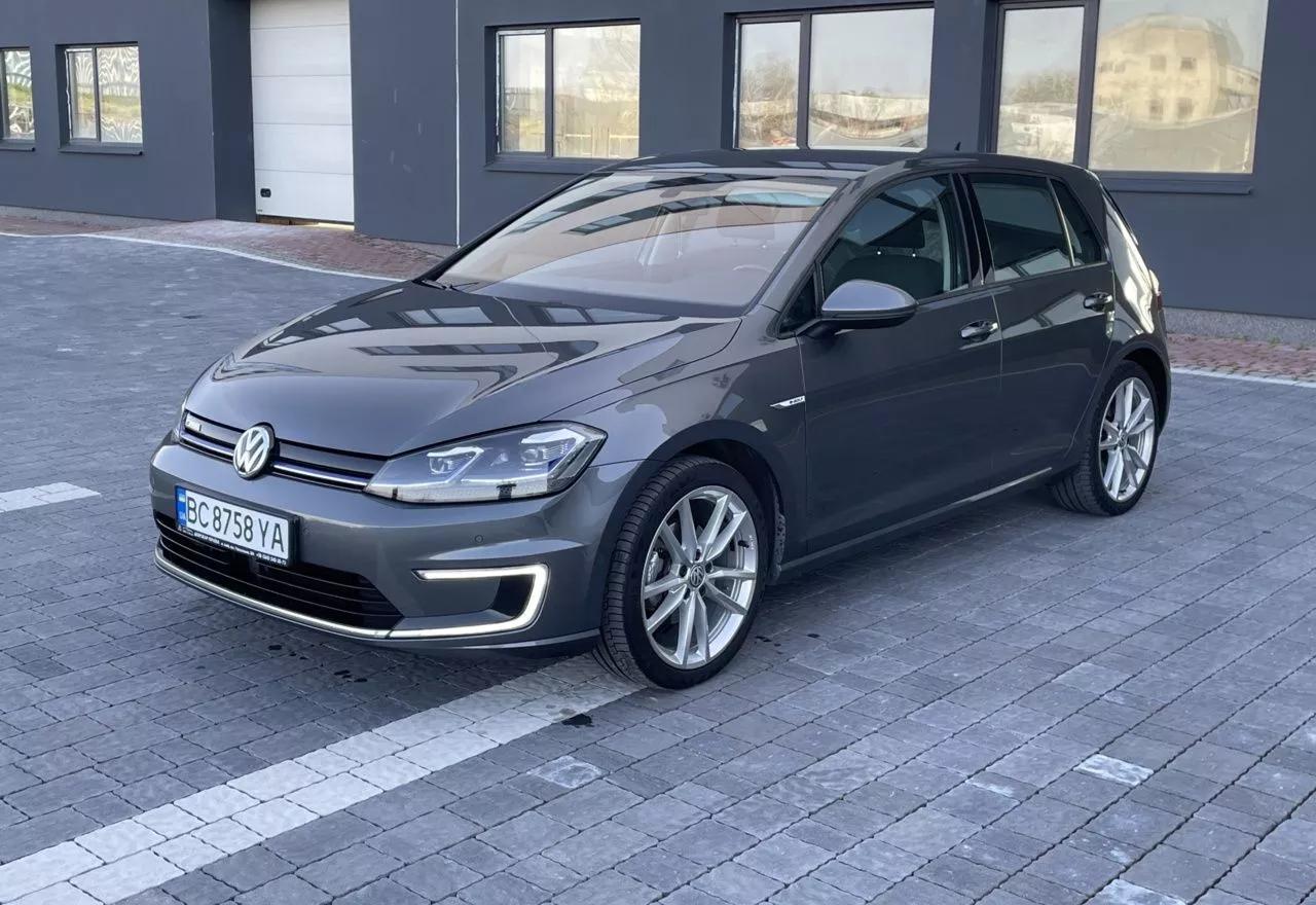 Volkswagen e-Golf  35.8 kWh 2018thumbnail31