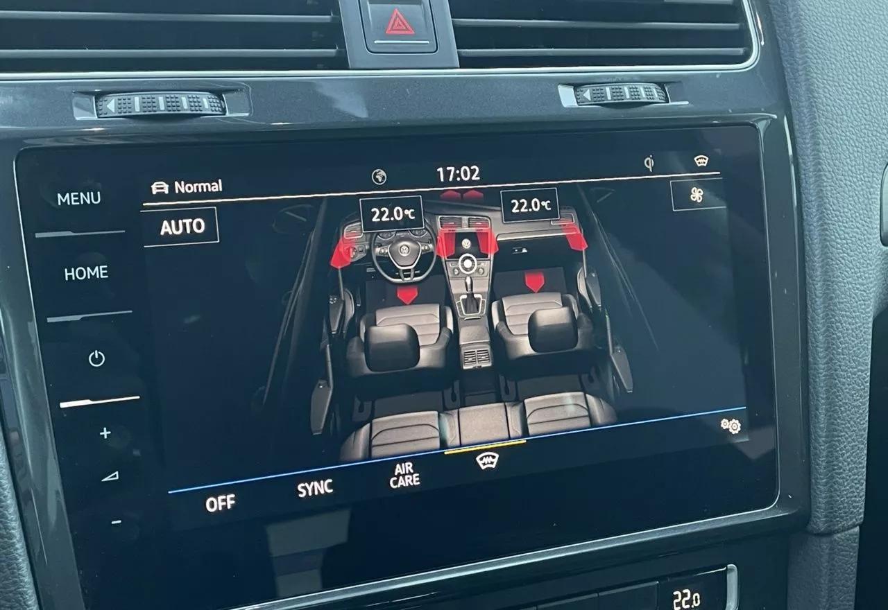 Volkswagen e-Golf  35.8 kWh 2018thumbnail221