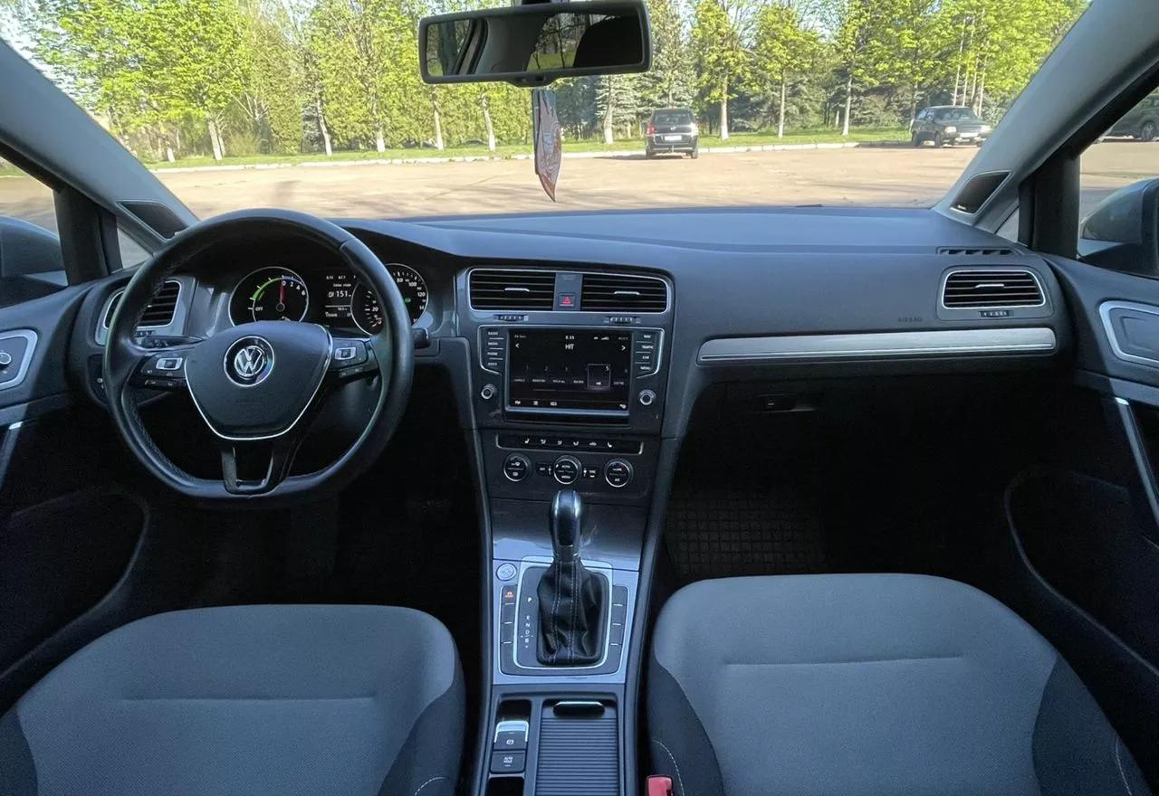 Volkswagen e-Golf  24 kWh 2014181