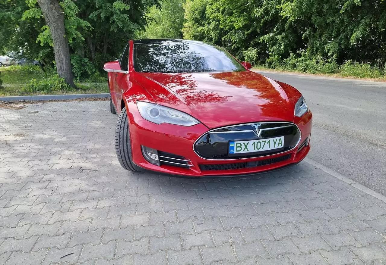 Tesla Model S  85 kWh 201451
