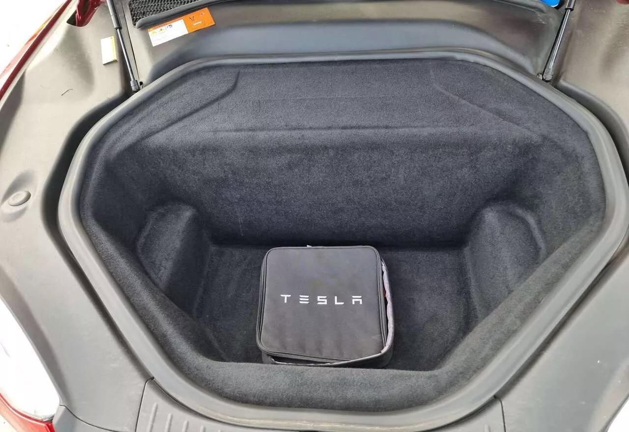 Tesla Model S  85 kWh 2014241