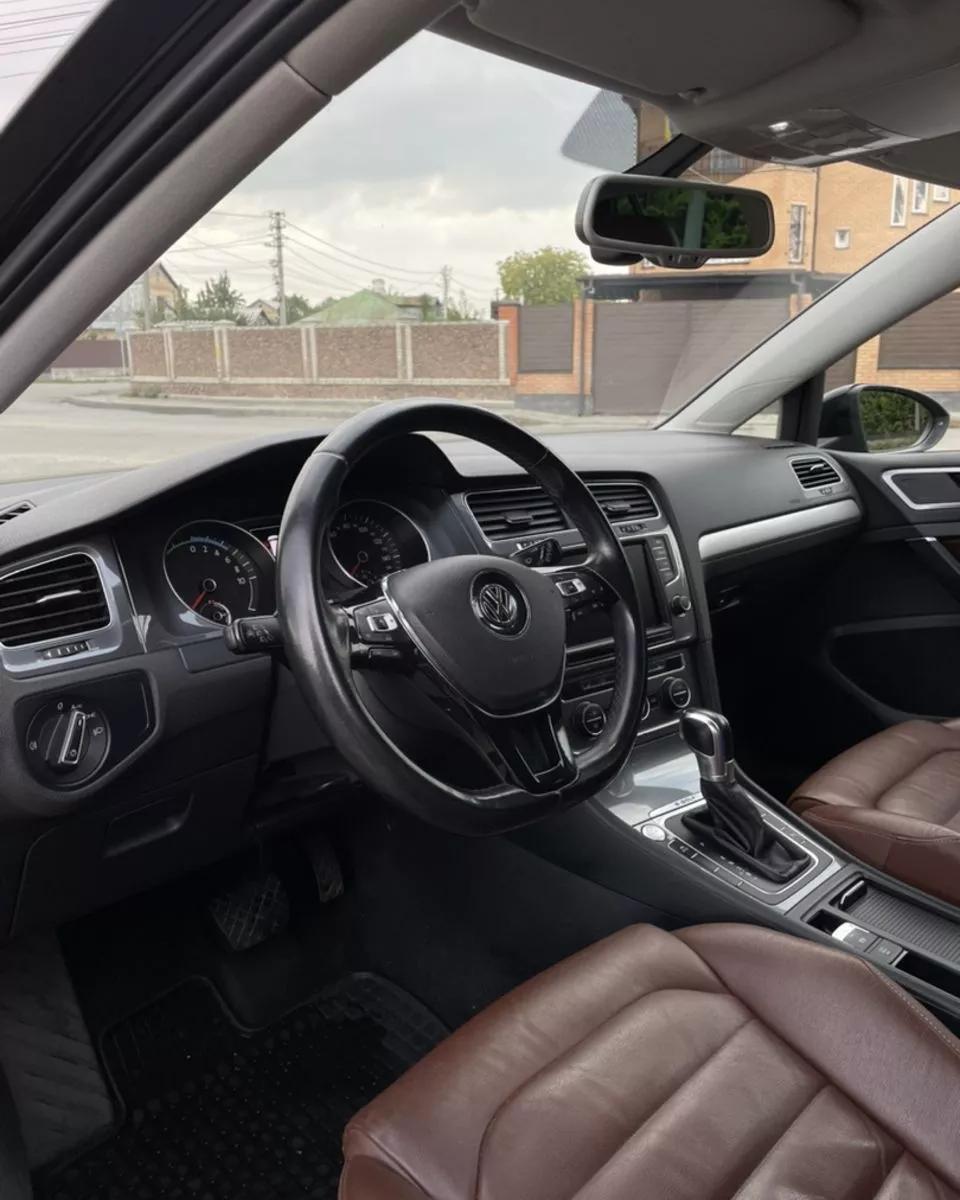 Volkswagen e-Golf  24 kWh 201401