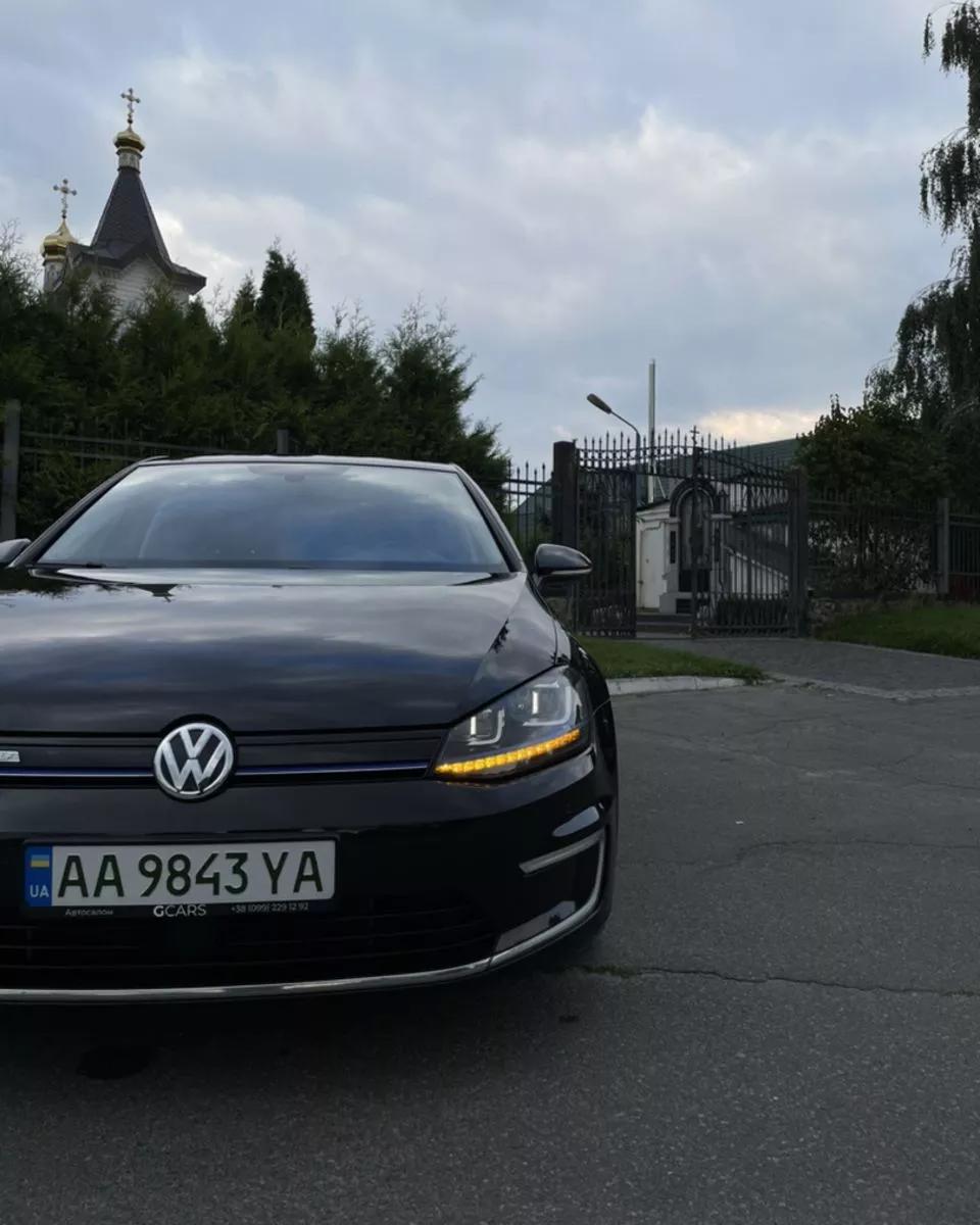 Volkswagen e-Golf  24 kWh 2014thumbnail11