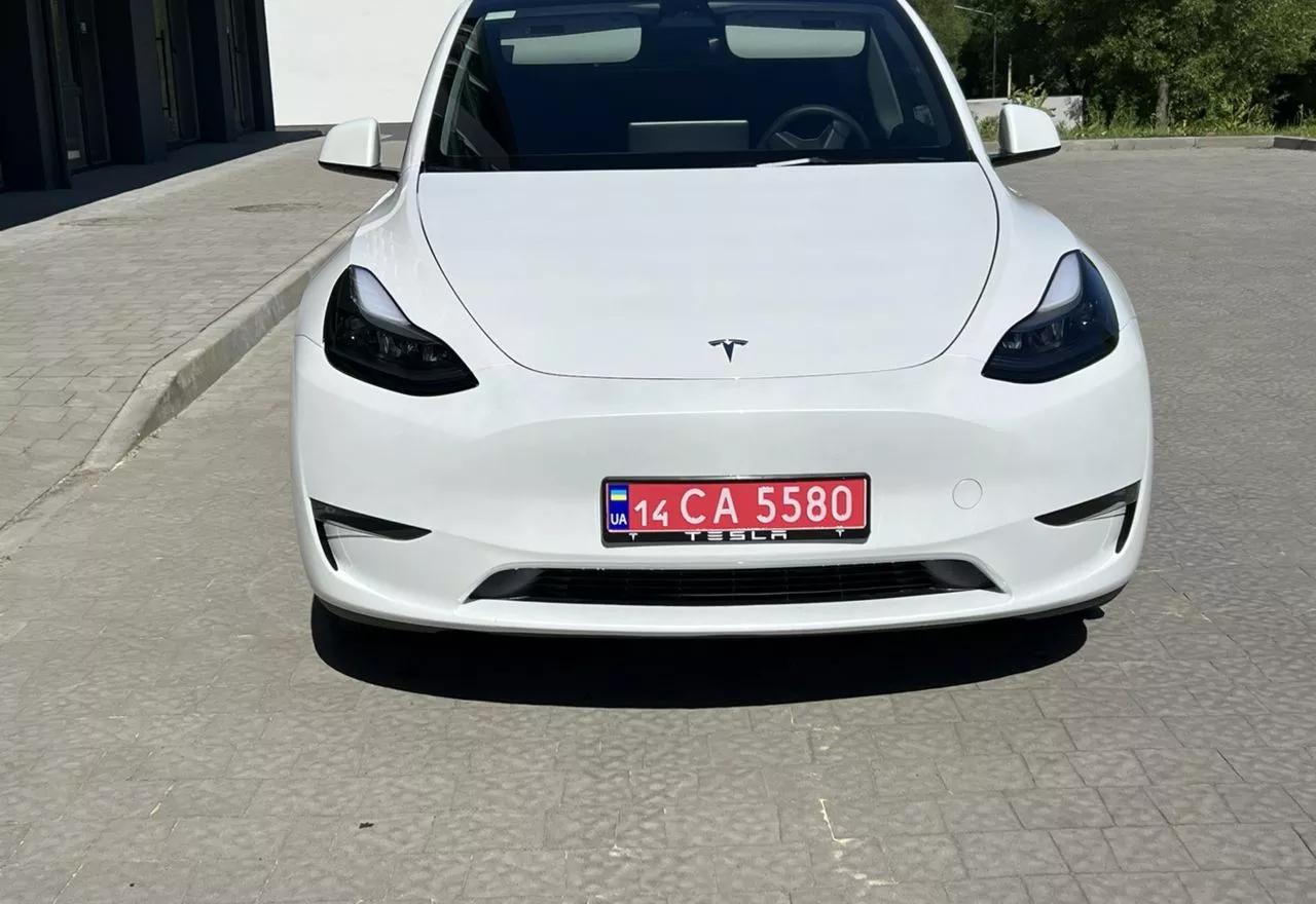 Tesla Model Y  82 kWh 202331