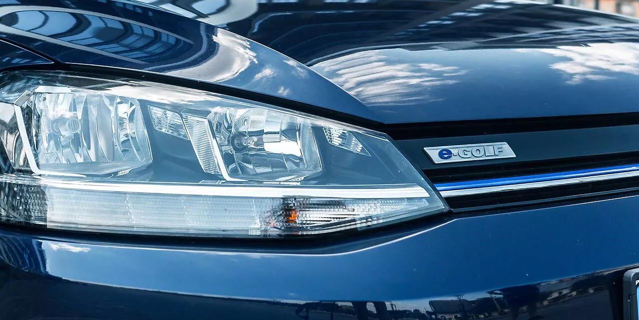 Volkswagen e-Golf  36 kWh 201921