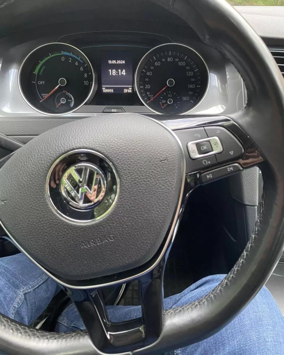 Volkswagen e-Golf  24 kWh 2014131