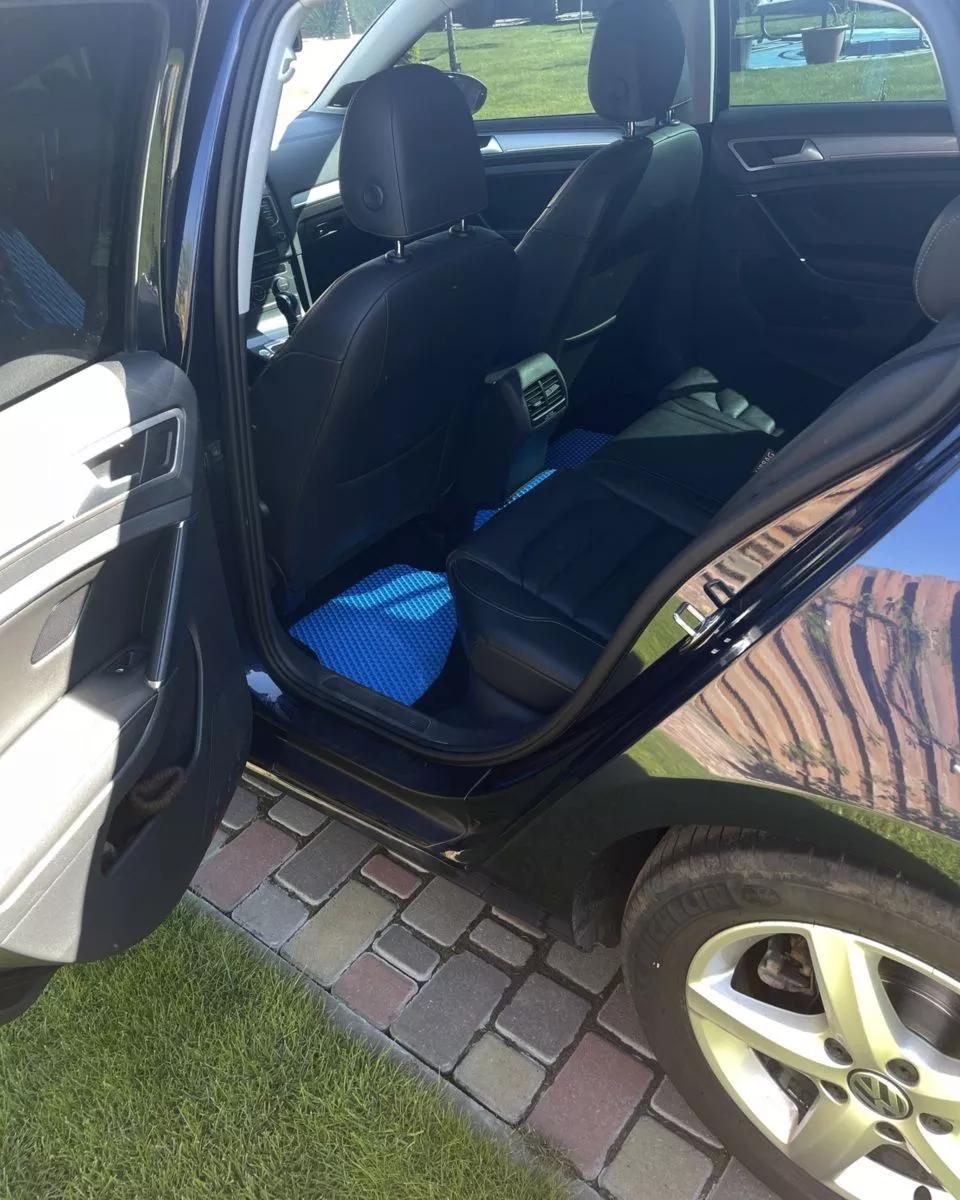 Volkswagen e-Golf  24 kWh 2014121