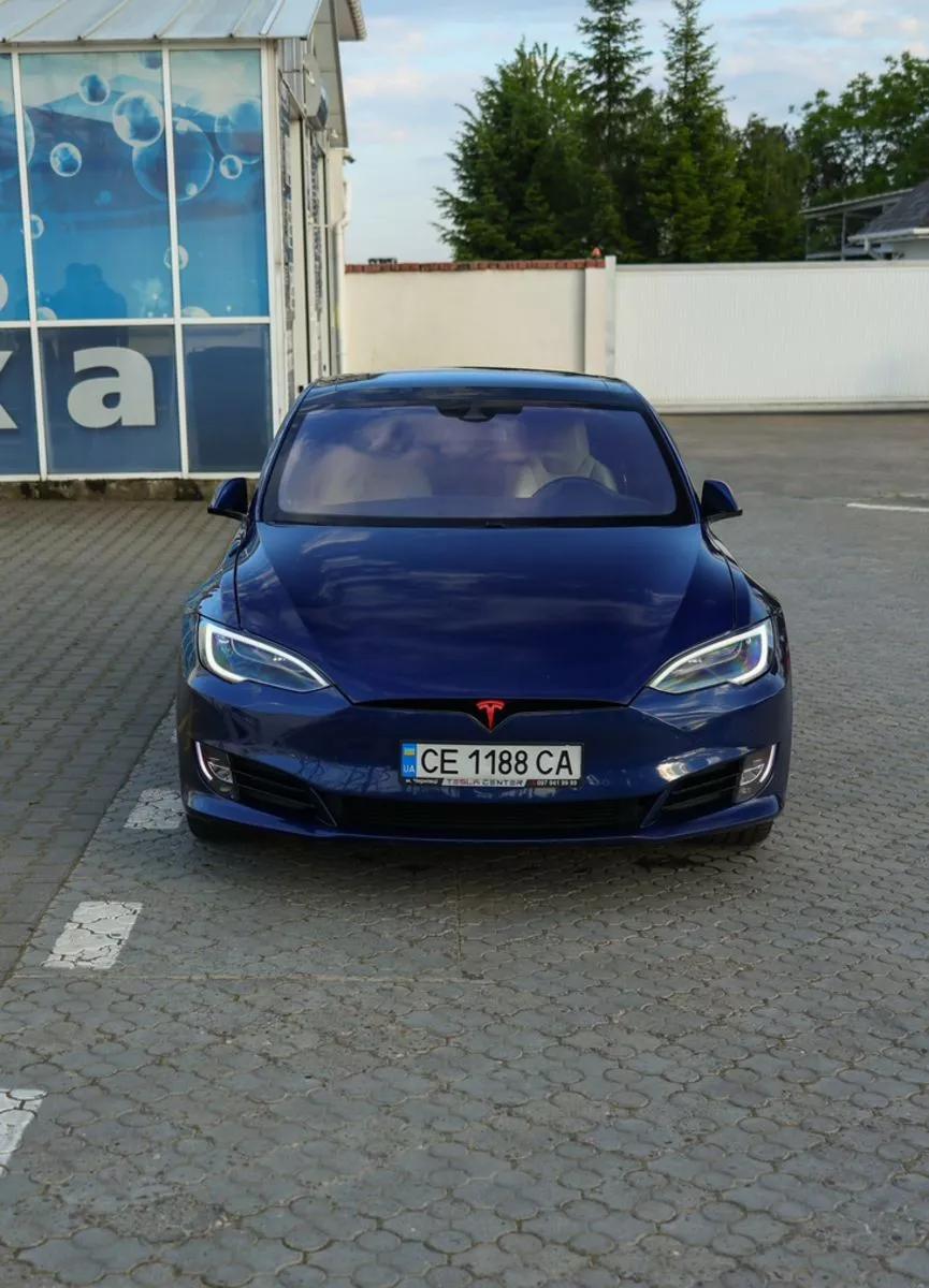 Tesla Model S  201611
