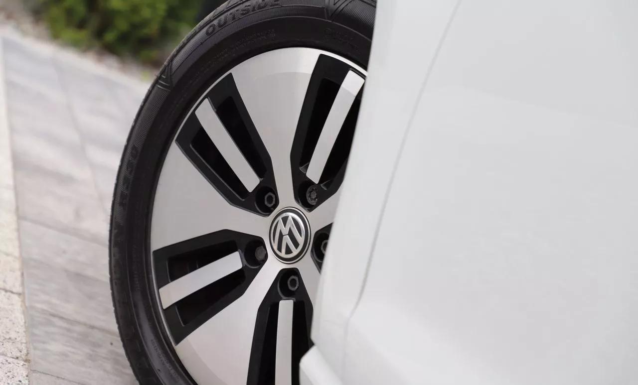 Volkswagen e-Golf  24 kWh 2015191