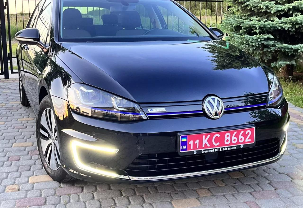 Volkswagen e-Golf  201521
