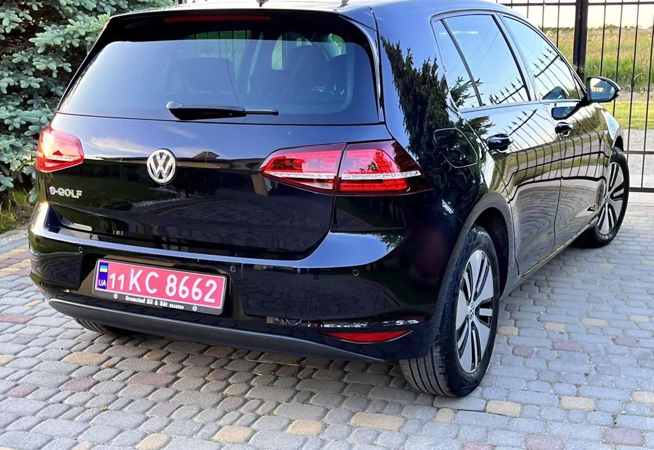 Volkswagen e-Golf  2015171