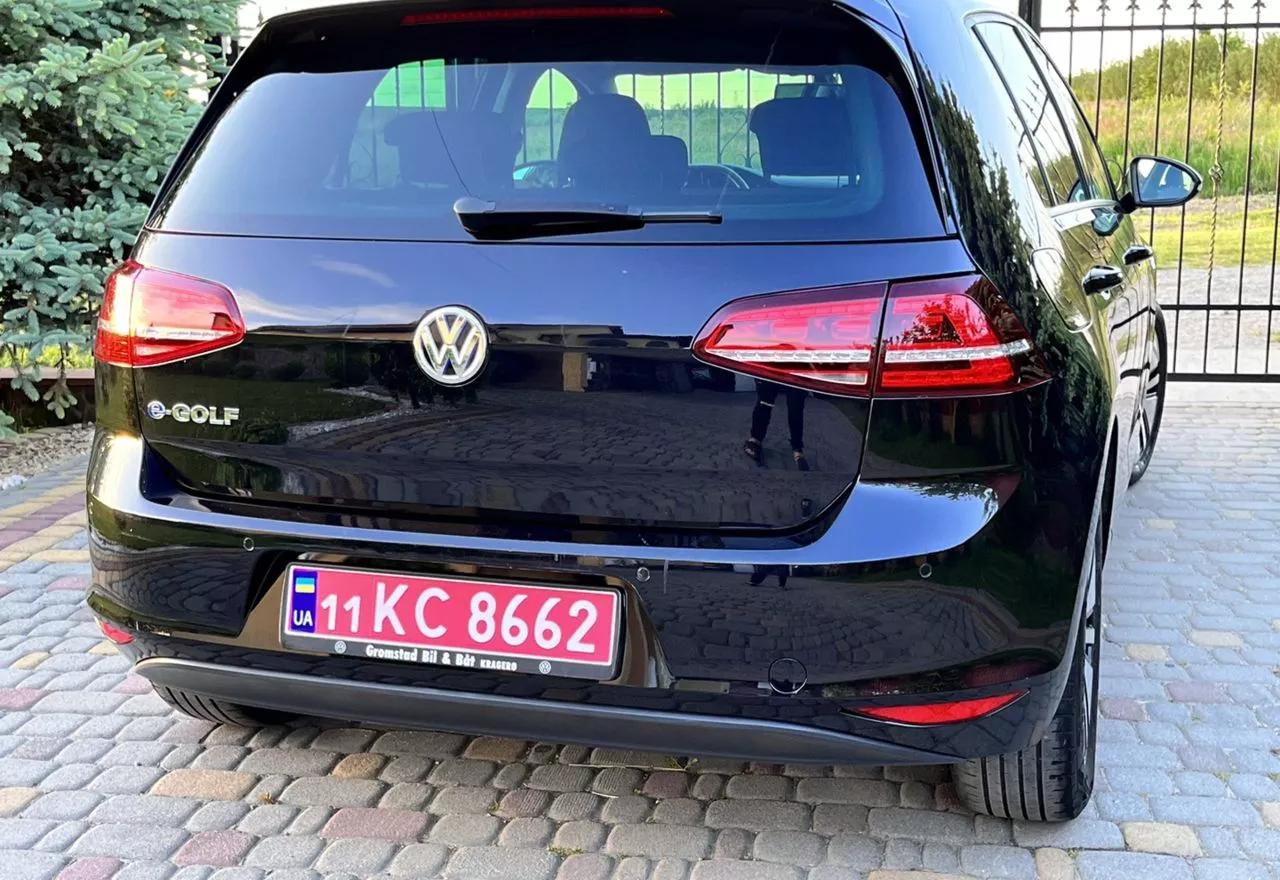 Volkswagen e-Golf  2015191