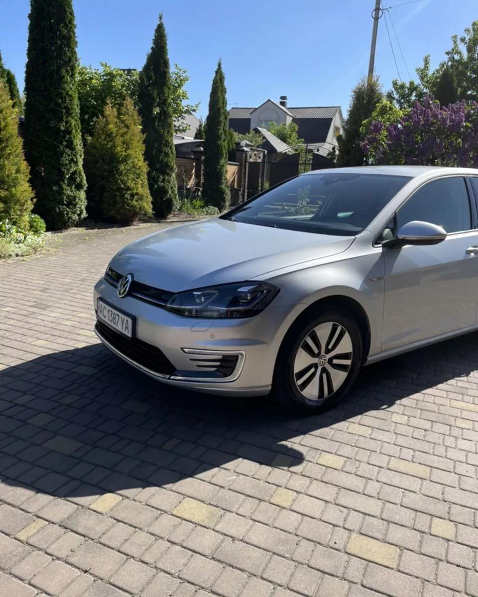 Volkswagen e-Golf  201971