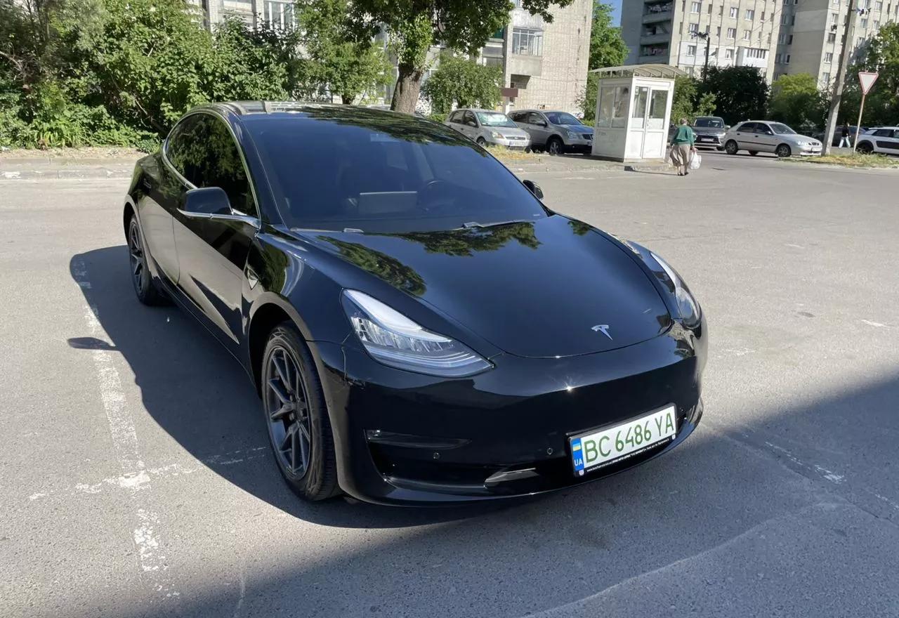 Tesla Model 3  201941