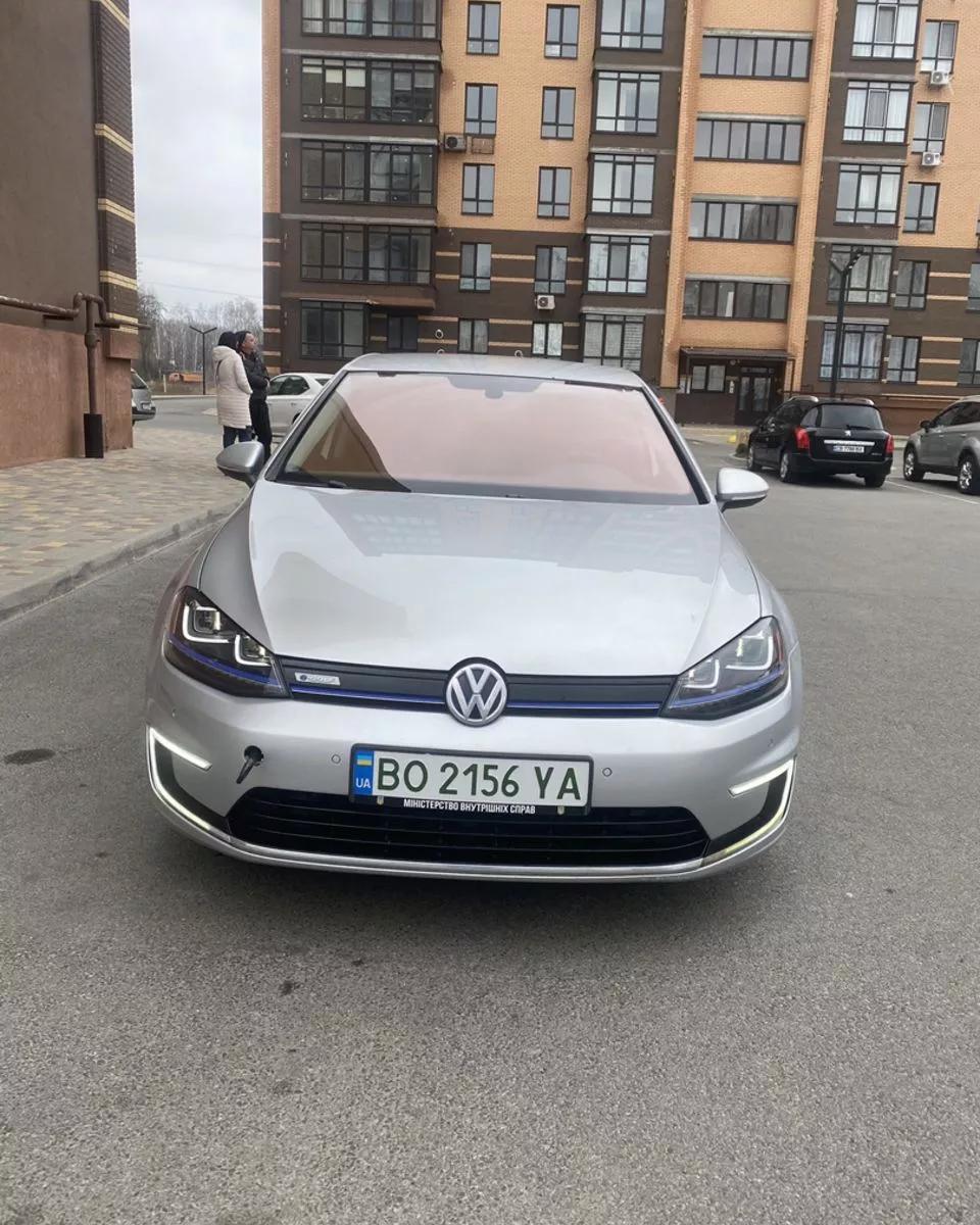 Volkswagen e-Golf  201501