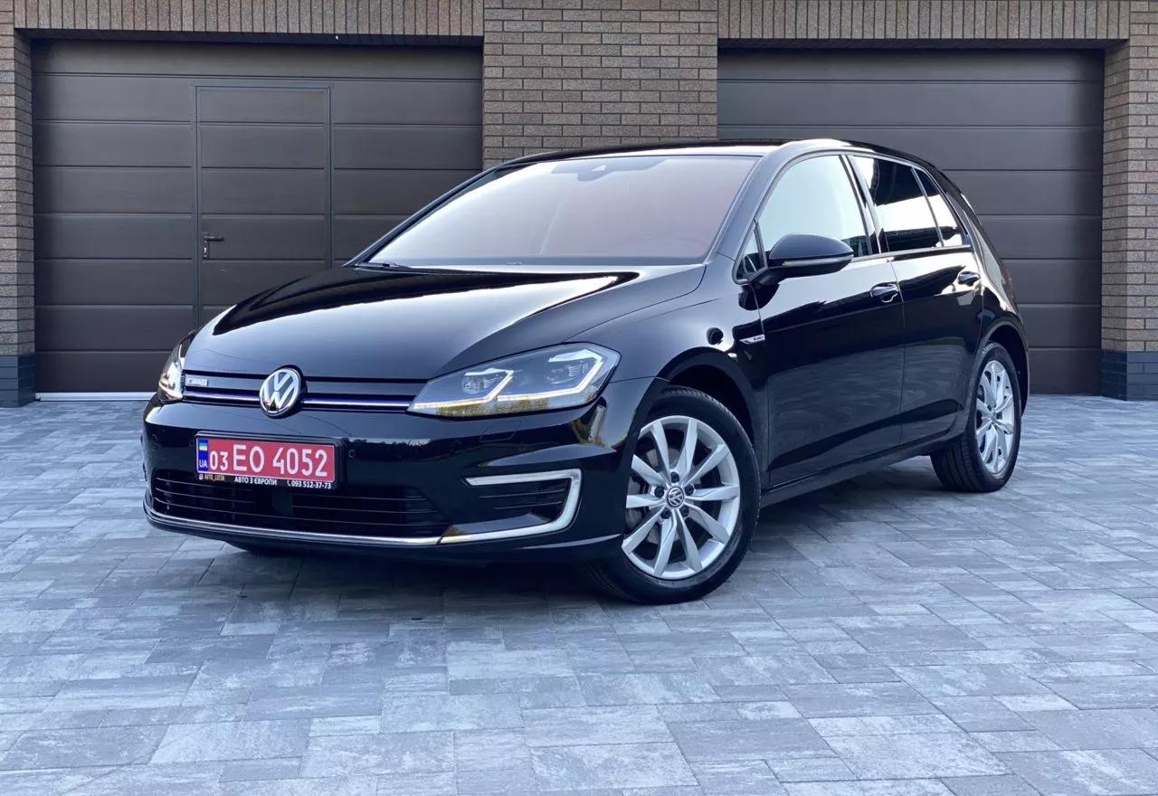 Volkswagen e-Golf  35.8 kWh 2019thumbnail01